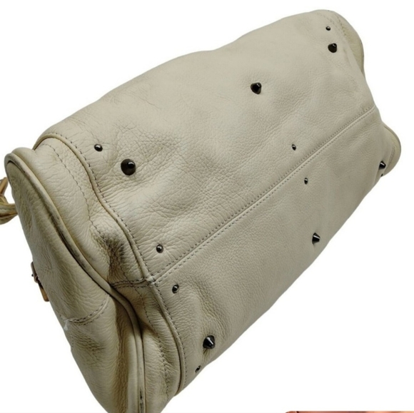 46.AUTHENTIC CHLOE - Picture 3 of 16